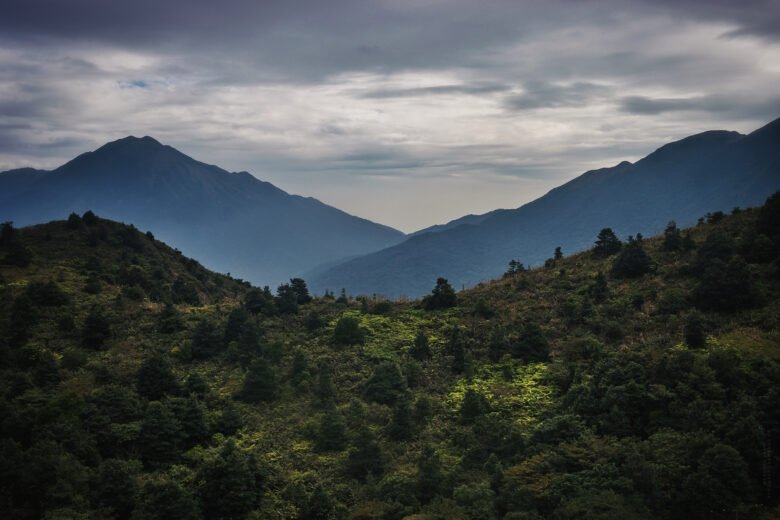 Lantau Island - die größte der 263 Inseln Hongkongs, bedeutet "Großer Inselberg"